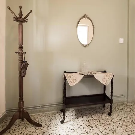 Adorable House With 2 Bedrooms In Chalandri Apartment Athens