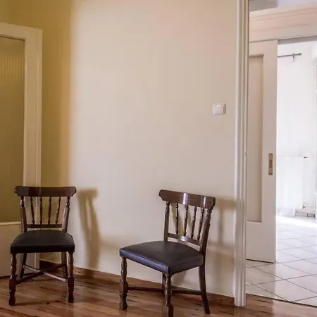 Adorable House With 2 Bedrooms In Chalandri Apartment Athens